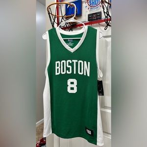 NBA Celtics Kemba Walker #8 jersey Size Medium green/white
